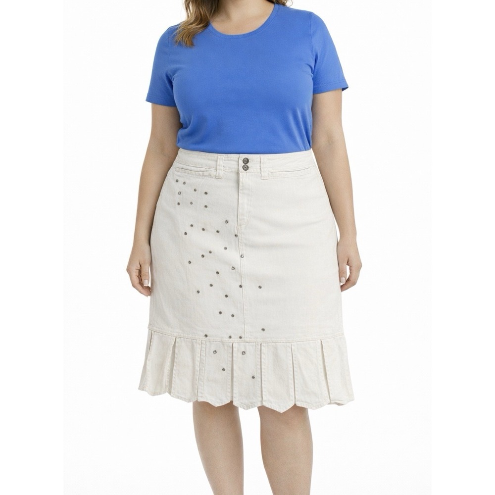 ASHLEY STEWART Women White Denim Knee Length Beads Stretch Skirt (Plus Size 14W)